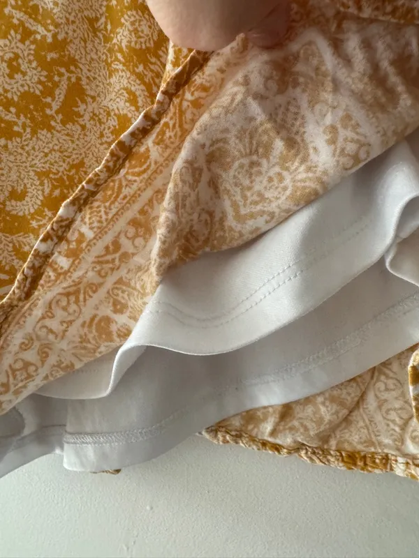 Altar’d State‎ Gold and White Flowy Stretchy Pull On Boho Shorts - Image 5