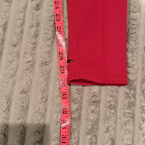 Alo Yoga High-Waist Airbrush Leggings Cherry Red Split Hem Size Medium - Image 6