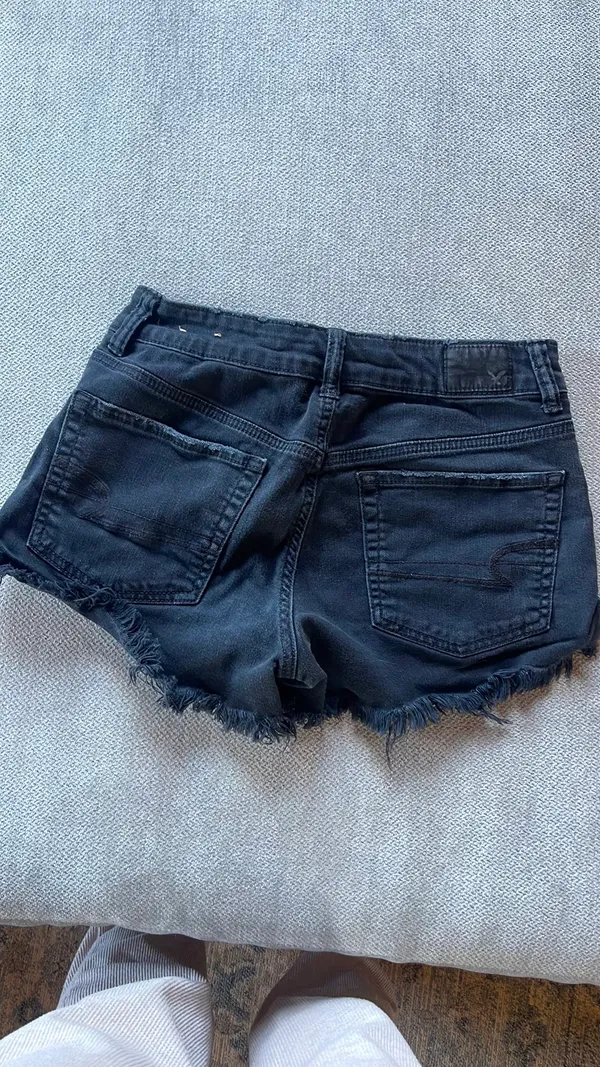 American Eagle Outfitters Shorts - Image 4