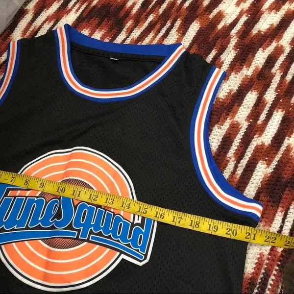 Vintage Toon Looney Tunes Space Jam Bugs Jersey Michael Jordan Size M Measurement in pics - Image 3