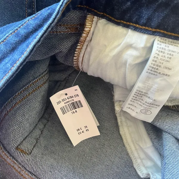 NWT! Hollister Dark Wash Low-Rise Dad Jean Outer Ankle Slit Size 19R W34 L31 - Image 4