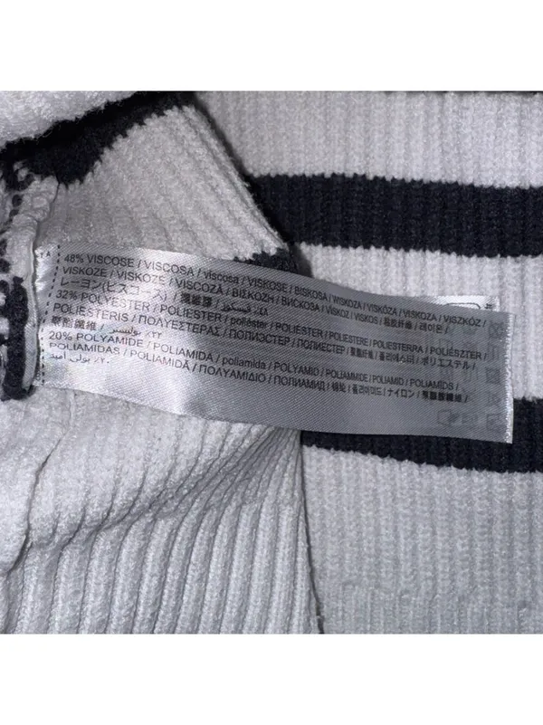 Mango Cropped Quarter Zip Sweatshirt Size Large - Image 5