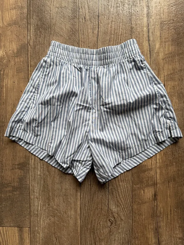 Abercrombie & Fitch Shorts - Image 2