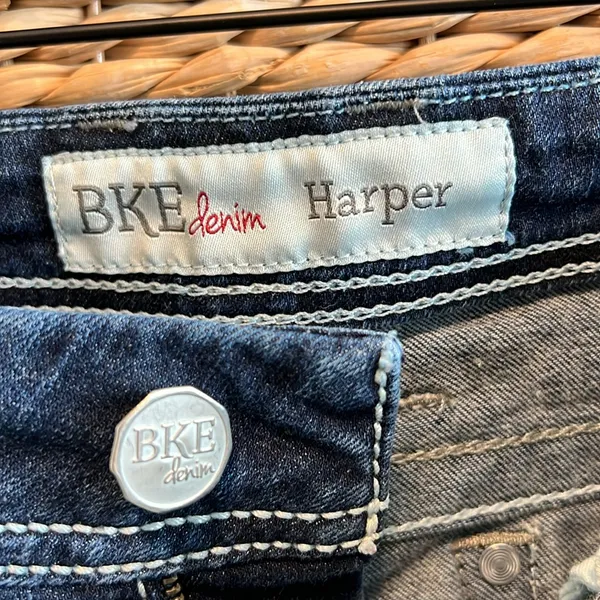 BKE Harper Mid-Rise Factory Distressed Ankle Cropped Jeans, 28 - Image 7