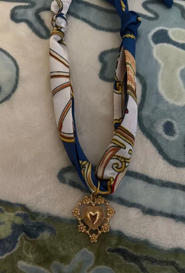 Silk scarf charm necklace Blue - Image 4