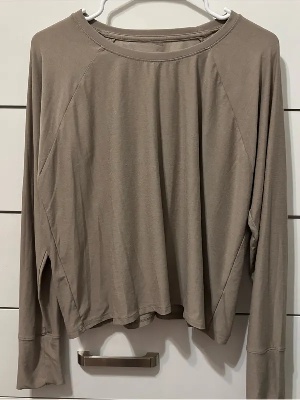 Beyond Yoga Tan Long Sleeve Top - Image 2