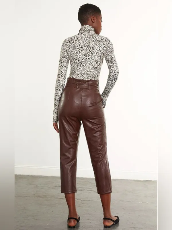 NWOT Commando Faux Leather Paperbag Waist Pants in Oxblood Belt size small - Image 4