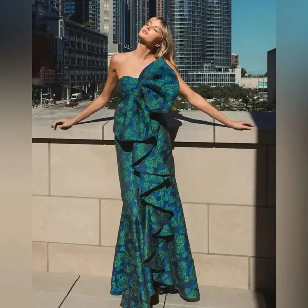 NWT Mac Duggal 27593 Strapless Brocade Oversize Bow Ruffle Fitted Gown 6 - Image 3