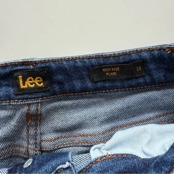 Lee High Rise Flare Jeans size 28 - Image 4