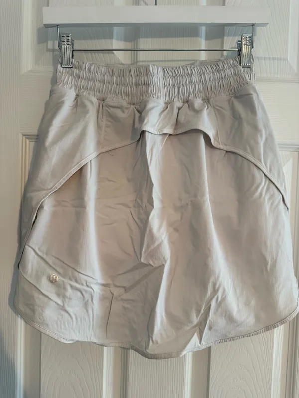 White Lululemon Hotty Hot Skirt Long - Image 2