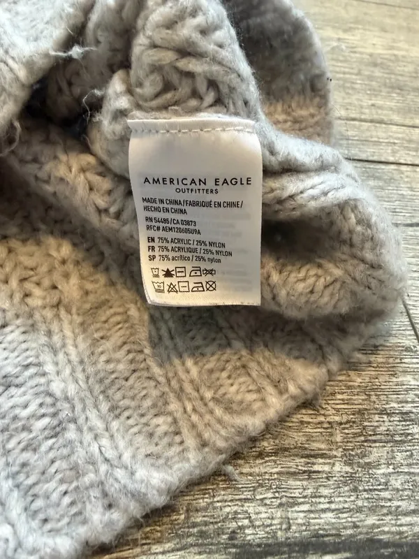 American Eagle Outfitters Womens Medium Grey Crop Knit Sweater Crew Neck - Image 4