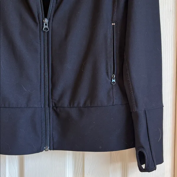 Xersion | Basic Black Zip Up Running Exercise Jacket w/ Thumb Holes Size Medium - Image 2