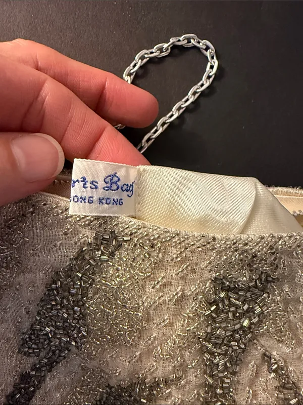 Vintage Fine Arts Bag Silver & Cream Beaded Evening Bag With Silver Chain Strap - Image 8