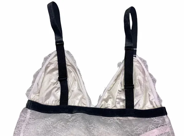 Victoria’s Secret White lace And Black Velvet Bralette - Image 2