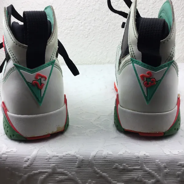 Nike Air Jordan Size 6 Youth Retro Basketball 705417-138 White Verde Sneakers. - Image 11