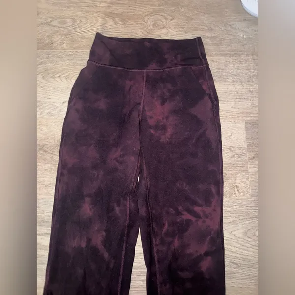 Lululemon Align High-Rise Joggers in the Diamond Dye Cassis Black colorway - Image 6
