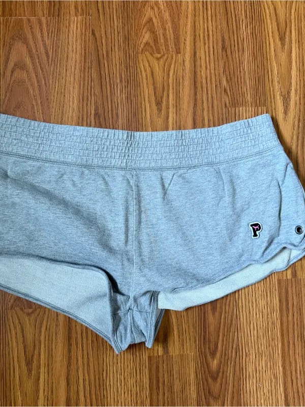 VTG Y2K Victoria's Secret PINK grey "Team Pink" low-rise booty shorts large. - Image 3