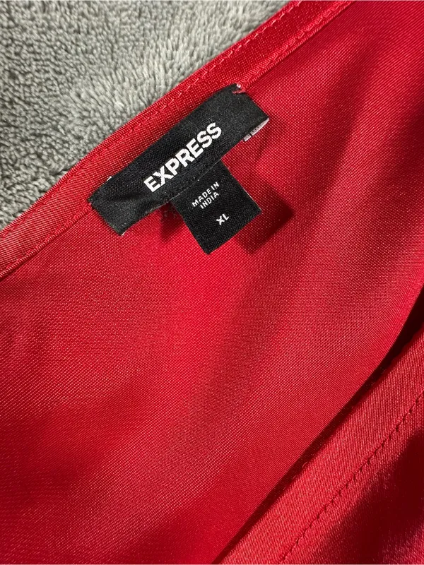 2 Express Red Silver sequin Satin V-Neck Cami Tops L XL Rhinestone-Strap Accent - Image 3