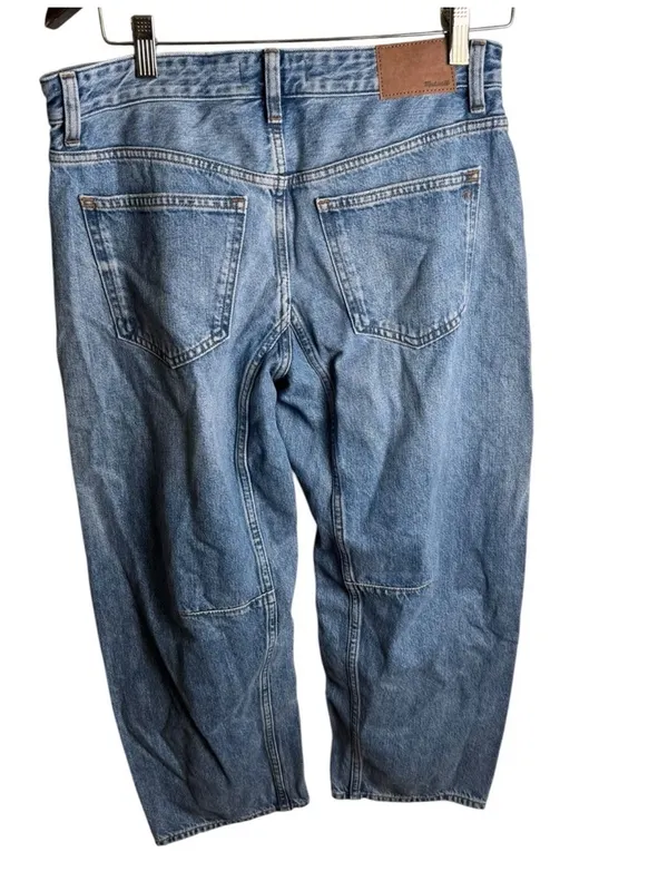 Madewell The Petite Darted Barrel-Leg Jean Dobbins Wash 27P - Image 3