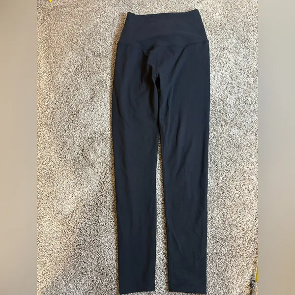 Beyond Yoga Black High-Rise Leggings Size Small - Image 3