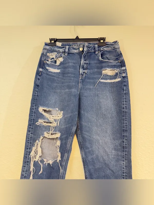 American eagle mom Jean 10 short - Image 4