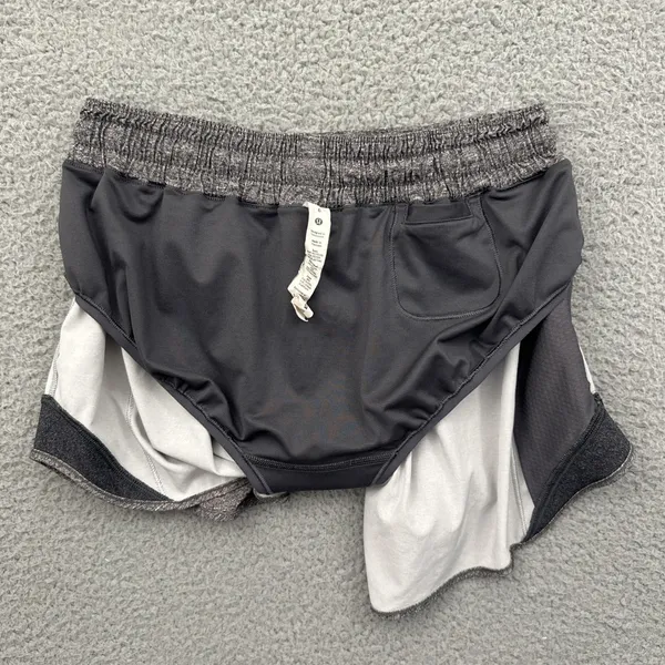 Lululemon Hotty Hot Shorts Low Rise 4" Heather Lux Gray Athletic Women's 6 - Image 4