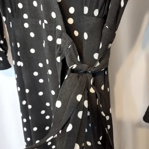 Lulu's Black White Polka Dot Tiered Ruffle 3/4 Sleeve Midi Tie Wrap Dress Small - Image 2