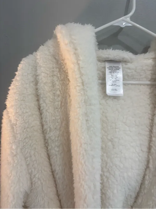 Pottery Barn Teen Cozy Sherpa Hooded Robe Ivory M/L Plush Spa Bathrobe - Image 5