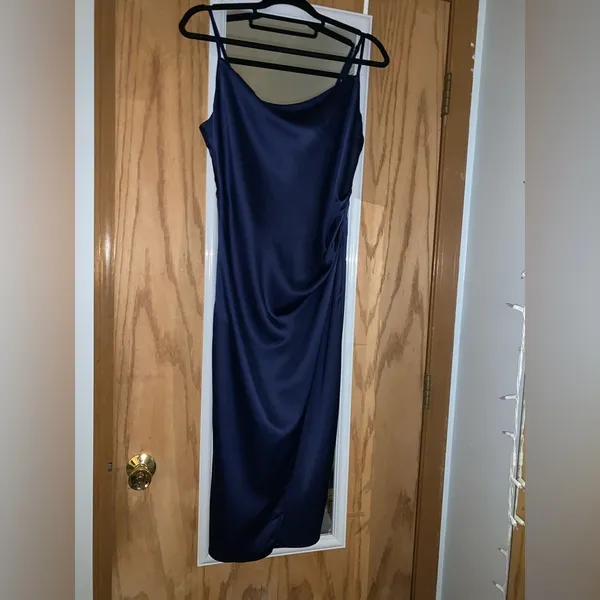Lulu’s Hollywood Woman Navy Blue Satin Midi Dress - Image 3