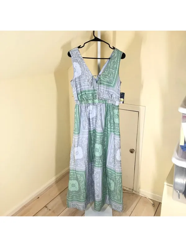 Universal Thread NWT Women's Green Gray Paisley Elastic Waist Maxi Dress Size XS - Image 2