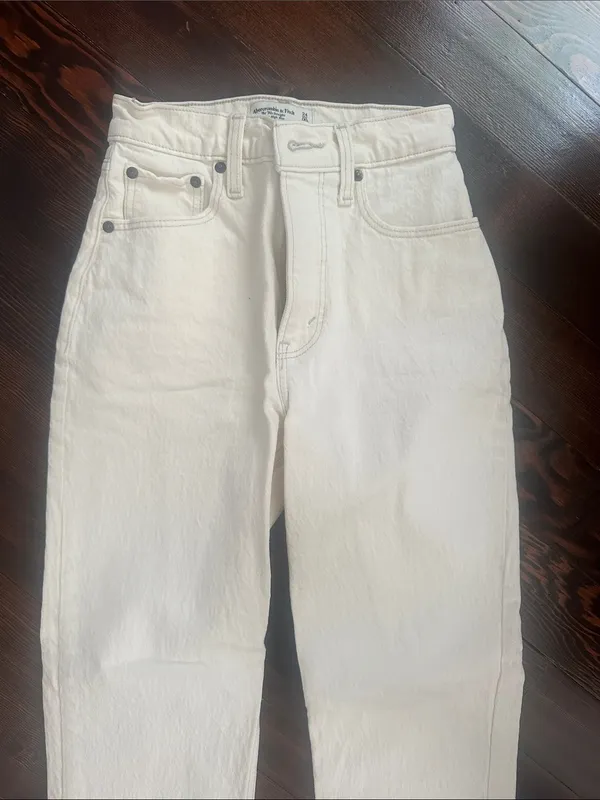 Abercrombie & Fitch White Straight Leg Women's Jeans - Image 6