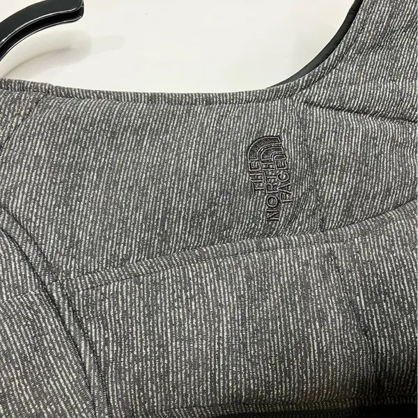 The North Face Pseudio puffer vest gray women’s size‎ medium winter casual - Image 4