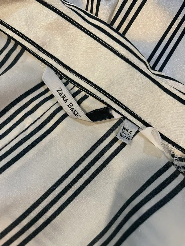 ZARA Satin Office Blouse STRECH Size Small Cream Black Lines Preppy Chic - Image 10