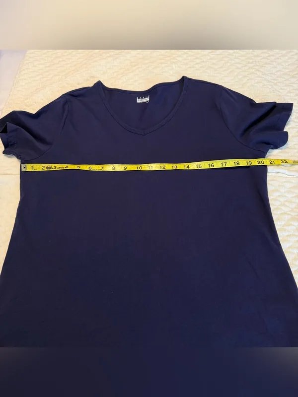 Basic Editions Short Sleeve V Neck T Shirt Navy Size Large Cotton Closet Staple - Image 5