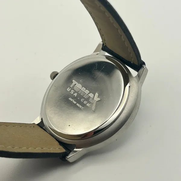 Momentum White Dial Black Leather Minimalist Watch Working New Battery - Image 6