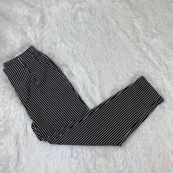 Women’s Capri Stripe Pants by Shinestar (Size M) - Image 3