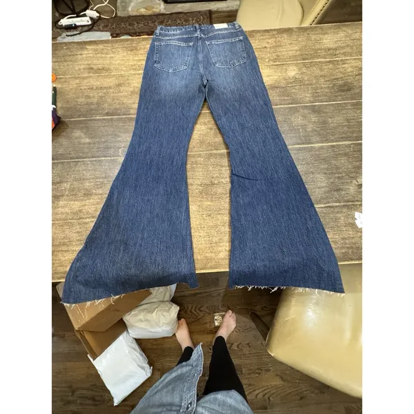 Forever 21 Blue Denim Flare Leg Jeans Daisies-High Rise‎ Size 29 60's - Image 4