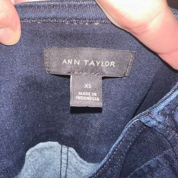 Ann Taylor collarless XS denim stretchy jacket - Image 3