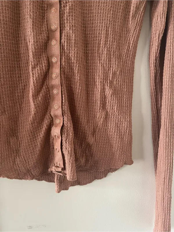 Intimately FP Brown Waffle Knit Button Front Top Small Henley Cardigan Rustic - Image 4