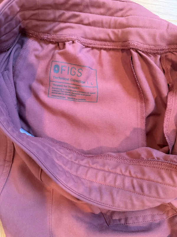 FIGS Scrubs Set - Image 6