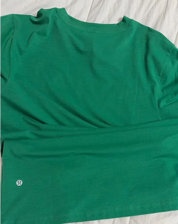 Lululemon Shirt Women’s Short Sleeve - Image 6