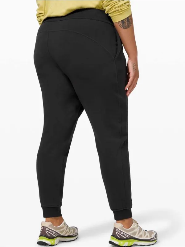 Lululemon Scuba Jogger - Image 2