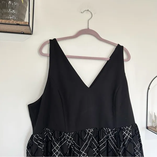Torrid Black Ponte & Mesh Plaid Midi Dress‎ Plus Size 24 - Image 5