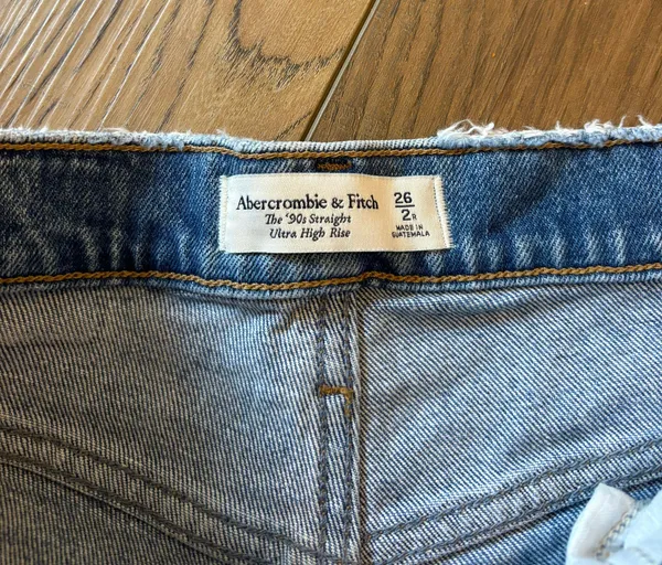 Abercrombie Jeans - Image 4