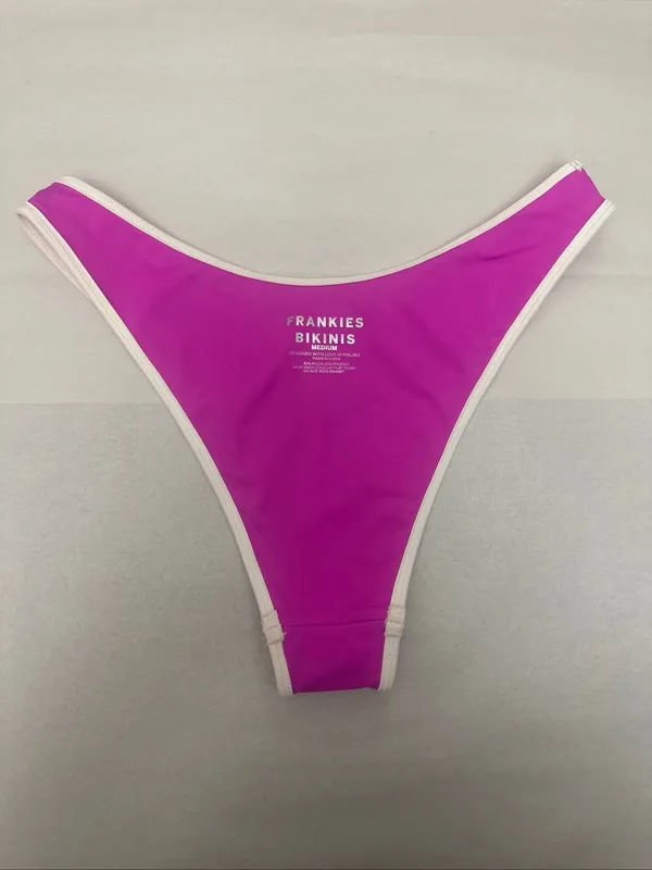Frankies Bikinis in the colorful "Daisy Pond" size M - Image 5