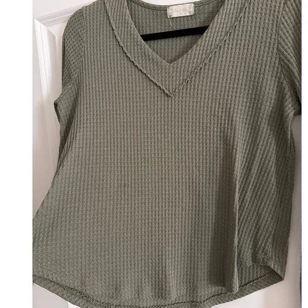 Altar'd State Olive Green Waffle Knit V-Neck Thermal Top XS - Image 3