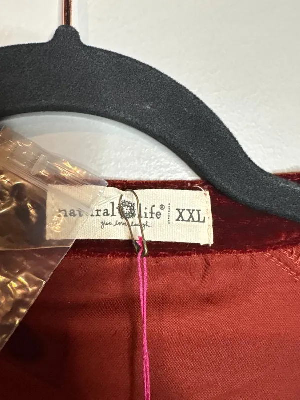 NWT Natural Life Laid Back Velvet Button Down Top Burgundy Rust - Image 4