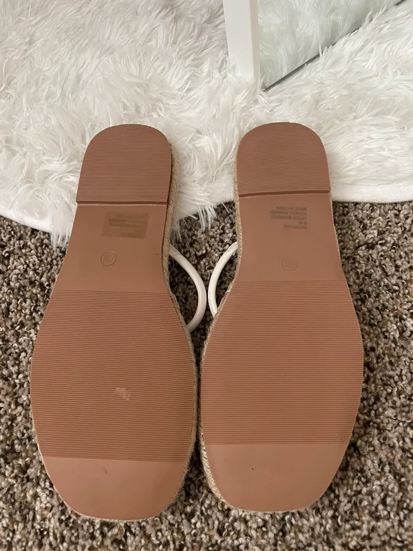 Matisse White Slide Sandals - Image 4