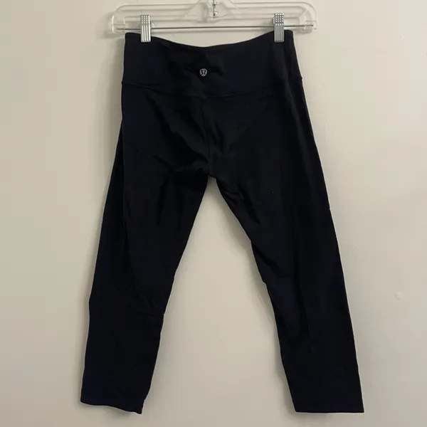 Lululemon black crop leggings - Image 2