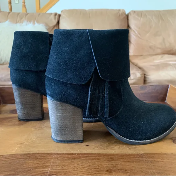 Coconuts by Matisse Black Suede Ankle Boots With Fringe - Image 3
